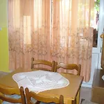 Apartment Maricic 200 Meters From The Novi Vinodolski