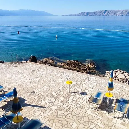 Apartamento Maricic 200 Meters From The *