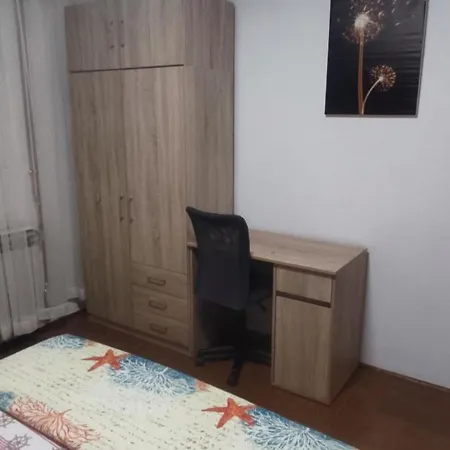 Maricic 200 Meters From The Apartamento Novi Vinodolski