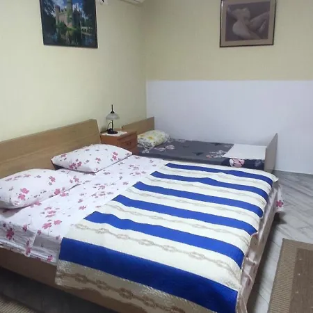Maricic 200 Meters From The Apartamento *