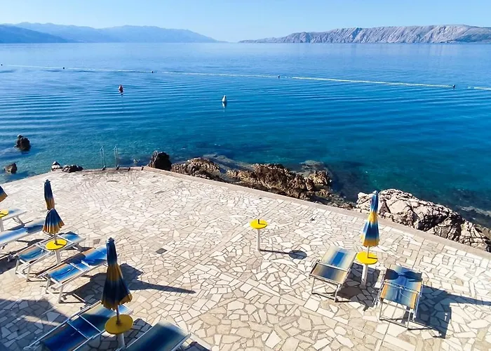 Apartman Maricic 200 Meters From The *