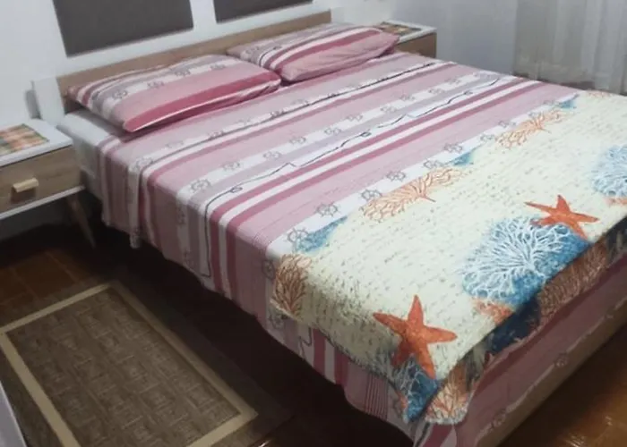 Lejlighed Maricic 200 Meters From The *