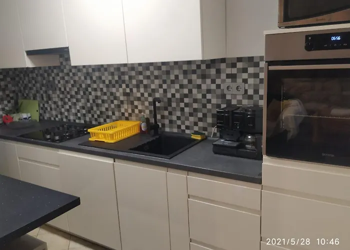 Apartman Maricic 200 Meters From The *