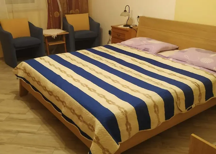 Maricic 200 Meters From The Apartman Novi Vinodolski