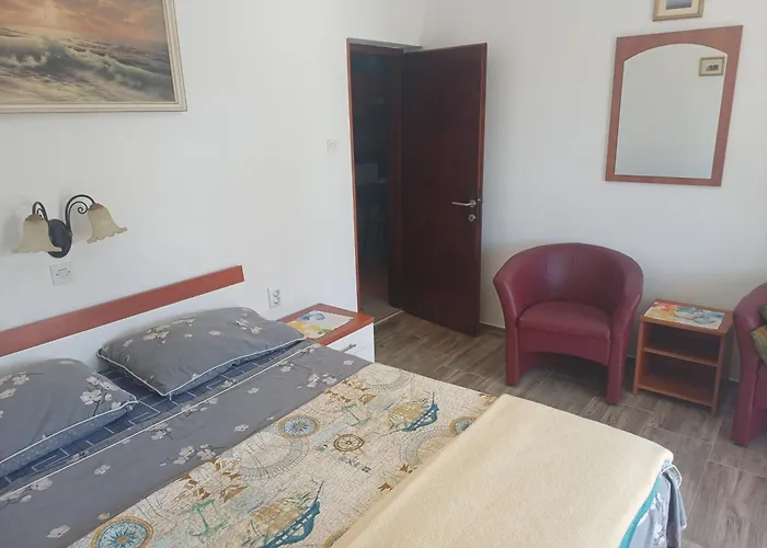 Lejlighed Maricic 200 Meters From The