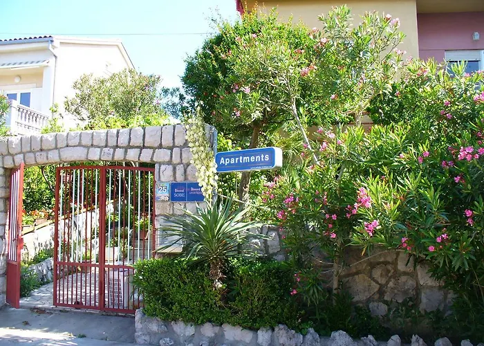 Apartman Maricic 200 Meters From The