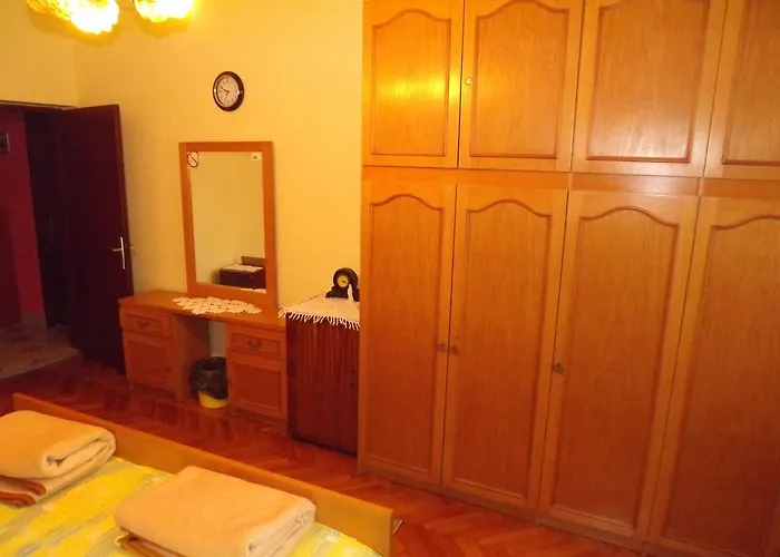Lejlighed Maricic 200 Meters From The Novi Vinodolski