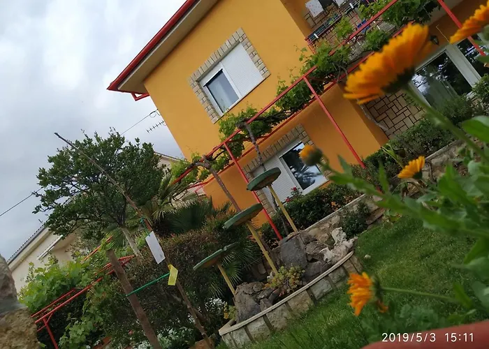 Apartman Maricic 200 Meters From The