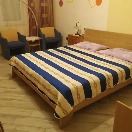 Maricic 200 Meters From The Apartman Novi Vinodolski