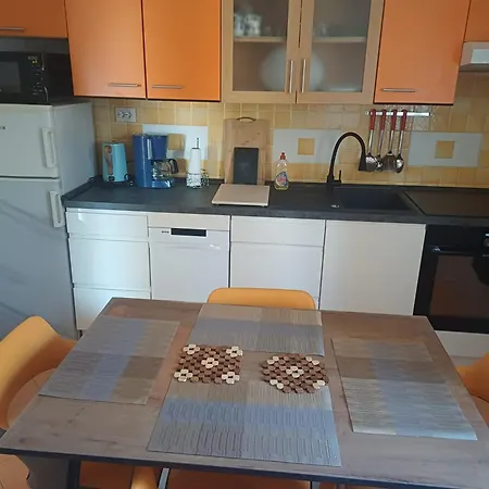 Appartement Maricic 200 Meters From The Novi Vinodolski