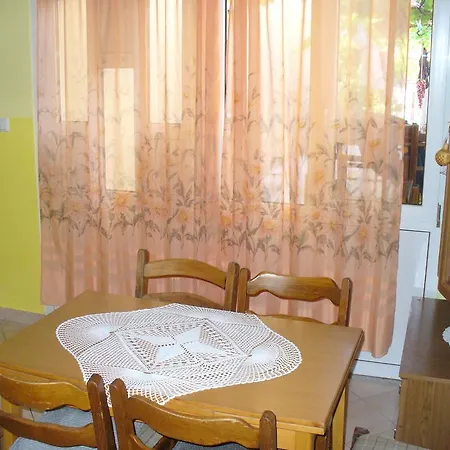 Appartamento Maricic 200 Meters From The Novi Vinodolski