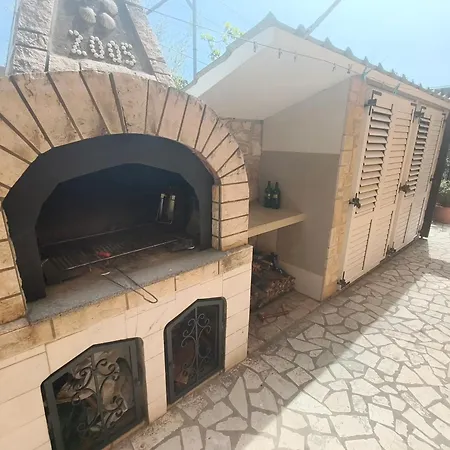 Appartamento Maricic 200 Meters From The *