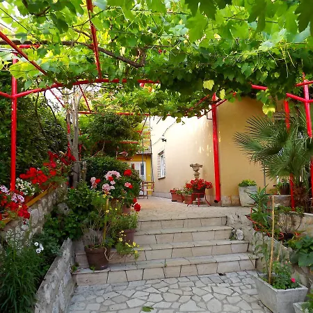 Maricic 200 Meters From The * Novi Vinodolski