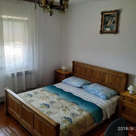 Maricic 200 Meters From The Apartment Novi Vinodolski