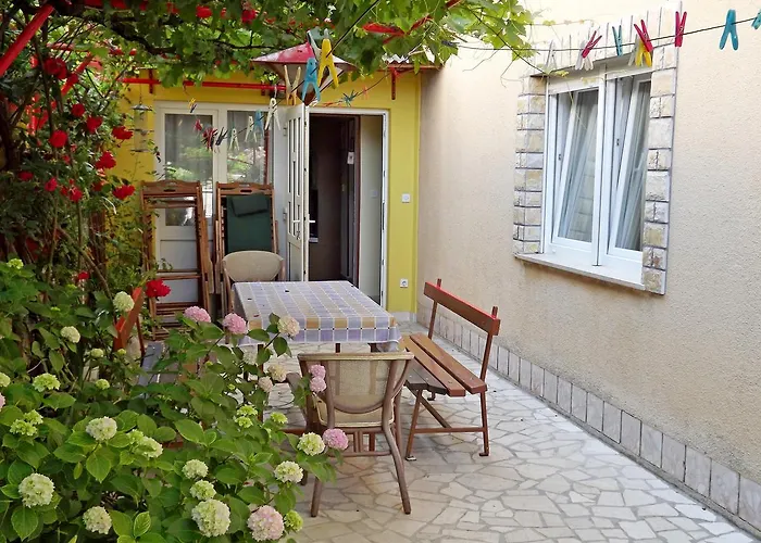 Maricic 200 Meters From The Appartement *