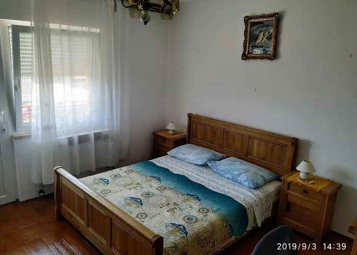 Maricic 200 Meters From The Appartement Novi Vinodolski